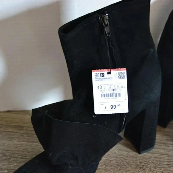 Black  Suede Ruffle Booties with Block Heel - Picture 1 of 12